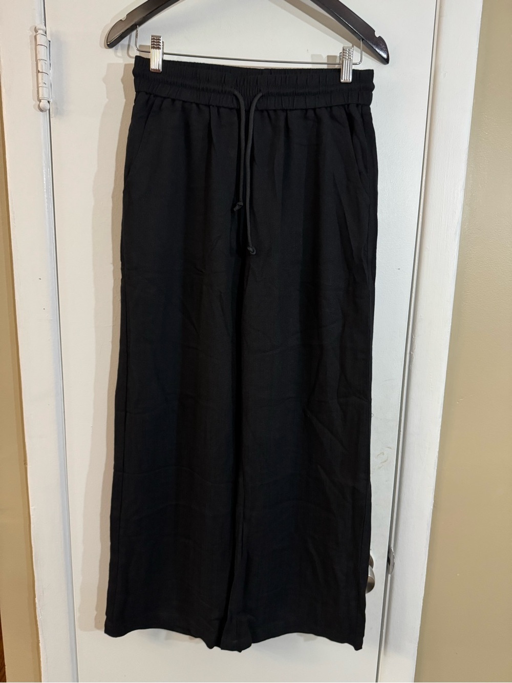 HALARA Black Wide-Leg Drawstring pants